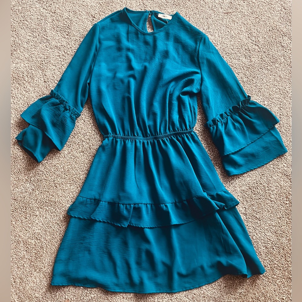 Teal Ruffle Sleeve Dress size Small. Brand New! Carole Christian